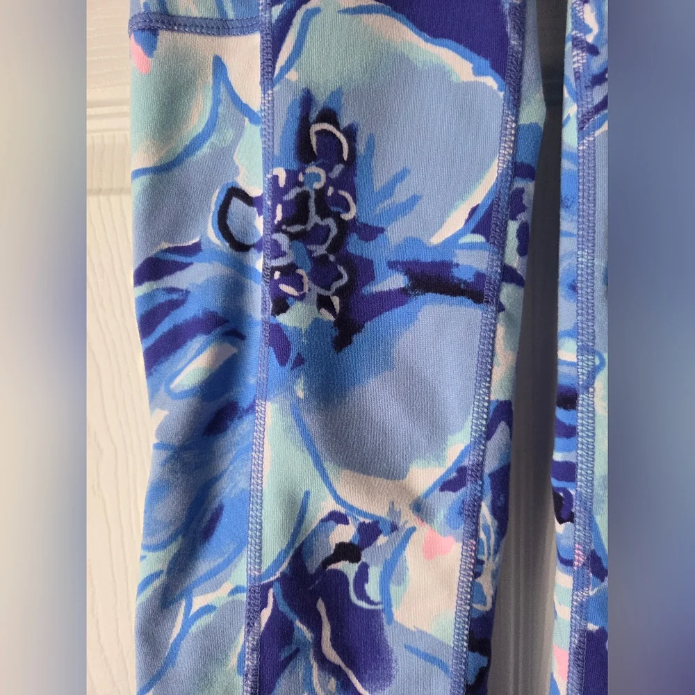Lilly Pulitzer Blue Floral High-Rise Leggings - Picture 4 of 11